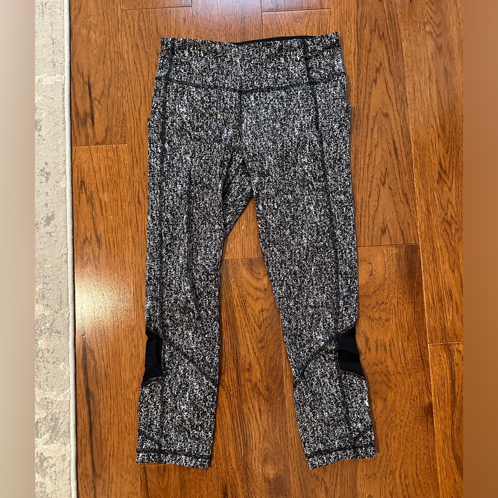Lululemon cropped leggings
